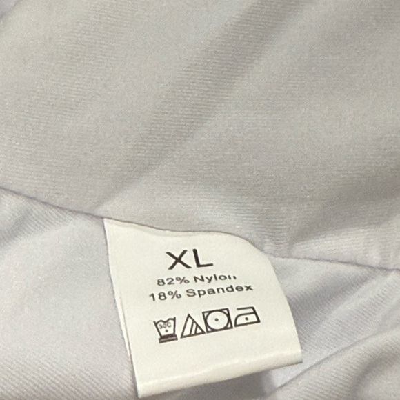 Walk on The Beach Tiered Ruffled Tankini set  Size XL NEW - Picture 5 of 8